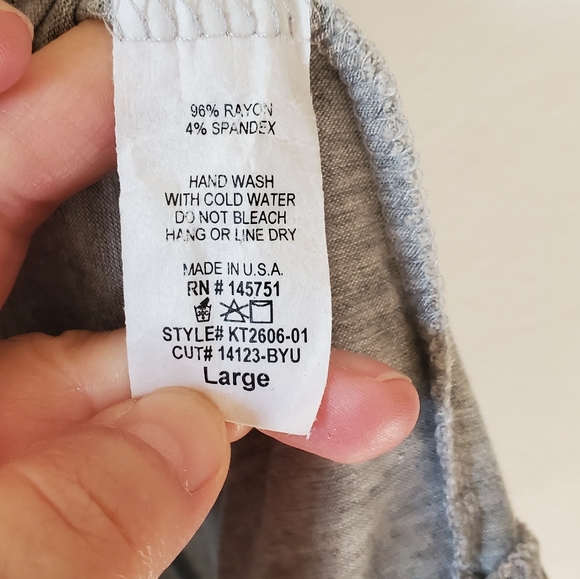 Fantastic Fawn/ Gray Ruffle Crop Tee - Picture 3 of 4